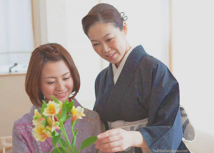 อิเคบานะ - การจัดดอกไม้ญี่ปุ่น